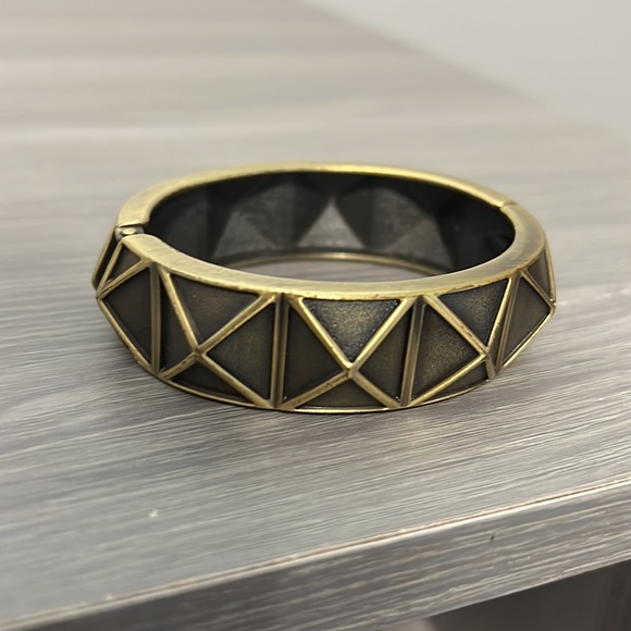 Vintage Gold Hinged Pyramid Bracelet, EUC - Picture 2 of 6